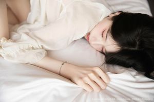 XiuRen No.10319 Bu Ding WOW: Discover Her Irresistible Charm & Chic Style-4