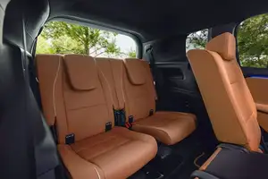 Discover the 2026 Mercedes-Benz GLB: A 7-Seater Electric SUV Conquering Snowy Peaks with an Impressive 630km Range.-10