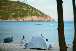 Escape to Bai Thung: The Ultimate Off-Grid '4-No' Wild Camping Paradise Along Vietnam's Stunning Vinh Hy Coastal Road-2
