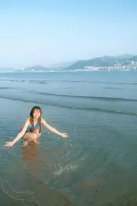 Zhu Shao Zi's Sunny Beach Escape: YiTuYu Vol.8763 Captures Summer Bliss-4