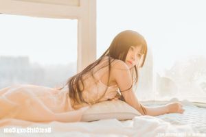 MTYH Vol.226 Girl by the Window: Serene Beauty in Soft Morning Light-23