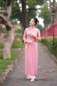 VGU No.153: Enchanting Traditional Vietnamese Ao Dai Beauty and Grace-11