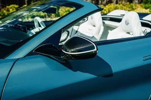 Exclusive One-of-a-Kind Aston Martin Vanquish Wave Edition: A Masterpiece of Bespoke Luxury and High-Performance Engineering for Charity-5