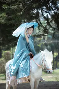 Zhi Zhi Qi: Enchanting Traditional Beauty on Horseback – YiTuYu Vol.8831 Forest Dream-17