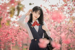 Elegant Asian Portrait Photography: Jian Xiao Cheng Vol.9389 – Serene Moments Under the Red Cherry Blossom Trees-17