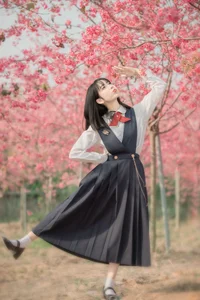 Elegant Asian Portrait Photography: Jian Xiao Cheng Vol.9389 – Serene Moments Under the Red Cherry Blossom Trees-25