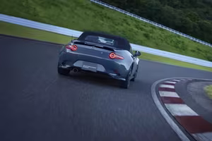 Close-up: Mazda MX-5 Spirit Racing Roadster 12R – Admire this 200-Unit Limited Edition Masterpiece-3