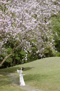 Ethereal Spring Muse: YiTuYu Vol.8958 Xiao Y Jin Tian Ye Hen Kai Xin-16