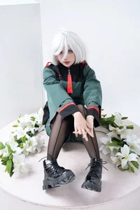 Stunning Miorine Rembran Cosplay by PoppaChan from Mobile Suit Gundam: The Witch from Mercury – High-Quality Anime Photography and Video Collection-3