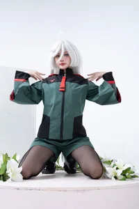 Stunning Miorine Rembran Cosplay by PoppaChan from Mobile Suit Gundam: The Witch from Mercury – High-Quality Anime Photography and Video Collection-0