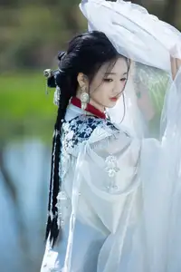 Wan Jiang Ting Vol.8722: Ethereal Beauty by the Stream, A Poetic Visual Journey-4