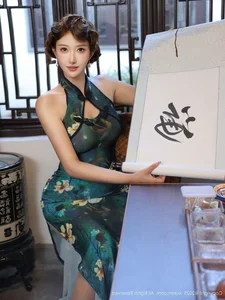 Timeless Oriental Grace: Jin Yun Xi Yuki in Elegant Modern Cheongsam-14