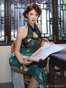 Timeless Oriental Grace: Jin Yun Xi Yuki in Elegant Modern Cheongsam-0