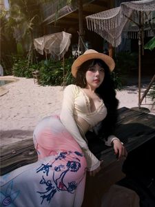 Hot girl Bao Khuyen Susan Captivates with 'Little Wife' Charm and Style-2