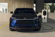 Toyota bZ7: S-Class Sized Electric Sedan, 700km Range. Huawei Tech Stuns!-5