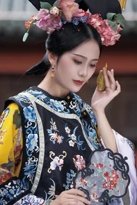 Timeless Elegance in YiTuYu Vol.8895 featuring Re Mei Shi Xiao Guai-33