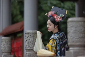 Timeless Elegance in YiTuYu Vol.8895 featuring Re Mei Shi Xiao Guai-30