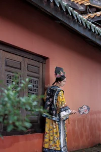 Timeless Elegance in YiTuYu Vol.8895 featuring Re Mei Shi Xiao Guai-9