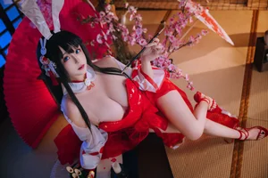 Stunning Azur Lane Oyama Bunny Girl Cosplay by Ri Nai Jiao: Exclusive 47P High-Definition Image Collection for Anime and Gaming Fans-4