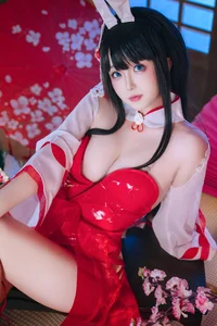 Stunning Azur Lane Oyama Bunny Girl Cosplay by Ri Nai Jiao: Exclusive 47P High-Definition Image Collection for Anime and Gaming Fans-16