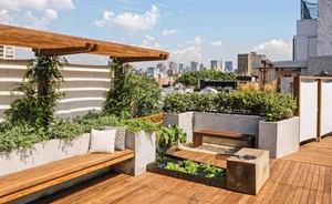 Transform Your Rooftop Into A Green Sanctuary: Modern Urban Oasis Inspiration For Slow Living-20