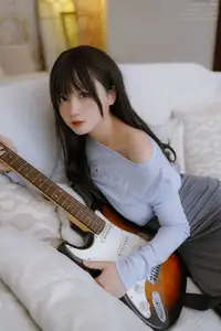 Coser Nyako: Discover the Alluring Guitar Girl Dress (72P - 1V)-12
