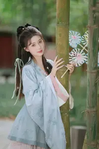 Discover Chu Yuan Yuan's Ethereal Beauty in YiTuYu Vol.8800 Collection-10