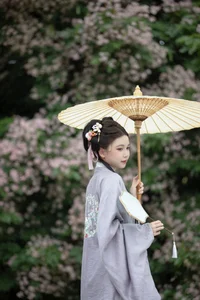 Ethereal Hanfu Beauty in Spring Bloom - YiTuYu Vol.8872 E E Chi Bu Bao-24