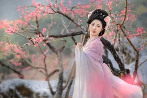 Elegant Artistic Portraiture: YiTuYu Art Language Vol.9120 CC Featuring Model Cc – Ethereal Photography Inspiration for Creative Digital Art Enthusiasts-12