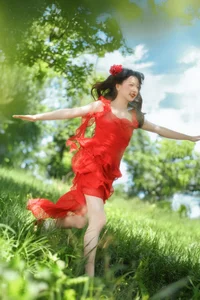 Stunning Portrait Photography: YiTuYu Art Language Vol.9193 Featuring Shi Zi in a Radiant Red Dress-4