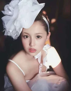 Erika Sawajiri’s Stunning Return: The Iconic Japanese Actress Makes a Highly Anticipated Comeback to the Spotlight and Cinema-5