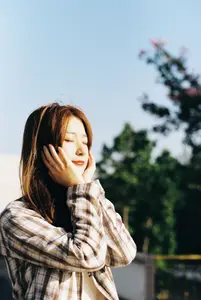 Discover Xiao Ming's Captivating Charm in YiTuYu Vol.8794: Natural Beauty Amidst Lush Greenery.-16