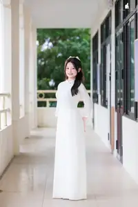 VGU No.164: VGU Student Showcases Pure Beauty in Traditional White Ao Dai-0