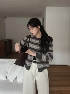 5 Chic Ways to Style Wide-Leg Jeans: Korean Fashion Trends and Outfit Inspiration for Women in 2026-8