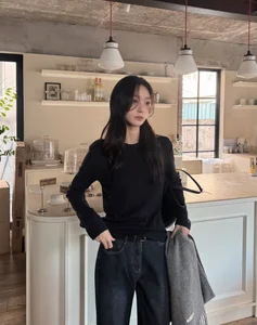 5 Chic Ways to Style Wide-Leg Jeans: Korean Fashion Trends and Outfit Inspiration for Women in 2026-1