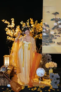 Elegant Golden Moon Cosplay: Nai Xi Jiang Nice in Traditional Chinese Inspired Fantasy Photo Series (91P)-19