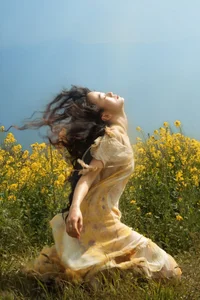 Elegant Spring Fashion Portraits: YiTuYu Art Language Vol.9349 Featuring Nan Er – New Wave Aesthetic Photography Collection-5