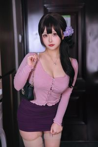 Coser Ri Nai Jiao: Charming Stepmom Pink & Purple Elegance Part1-0