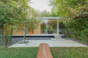 Modern Minimalist Glass and Wood Forest Retreat: A Serene One-Story Sanctuary for Slow Living and Nature Immersion-28