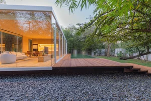 Modern Minimalist Glass and Wood Forest Retreat: A Serene One-Story Sanctuary for Slow Living and Nature Immersion-29
