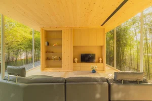 Modern Minimalist Glass and Wood Forest Retreat: A Serene One-Story Sanctuary for Slow Living and Nature Immersion-14