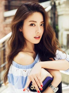 Nana’s Timeless Elegance: The Radiant Glow of the World’s Most Beautiful Face-1