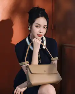 VGU No.181: Urban Muse Embraces Modern Elegance with Polo Dress and Chic Sneakers-1