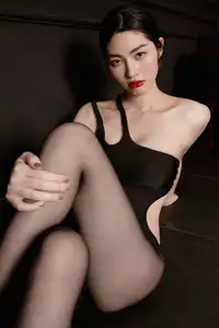 Captivating SUNNY in YiTuYu Vol.8657: An Alluring Art Language Collection-23