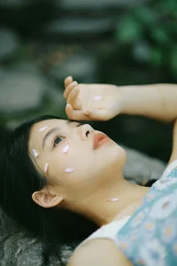 The Art of Summer: Long Xing Er’s Ethereal Portrait Series-13