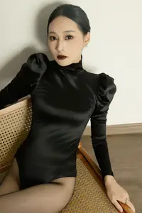 YiTuYu Vol.8821: Cheng Zi - Captivating Art Language Beauty in a Contemplative Moment-25