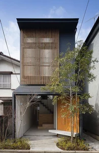 Modern Facade Sunshade Solutions: Elevating Aesthetic and Cooling Efficiency for Urban Homes-8