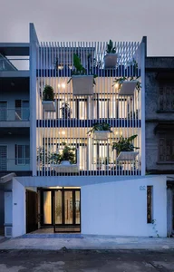 Modern Facade Sunshade Solutions: Elevating Aesthetic and Cooling Efficiency for Urban Homes-1