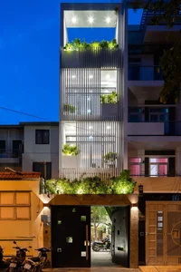 Modern Facade Sunshade Solutions: Elevating Aesthetic and Cooling Efficiency for Urban Homes-7