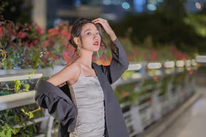 Charming Urban Beauty in White Dress: YiTuYu Art Language Vol.8272-5